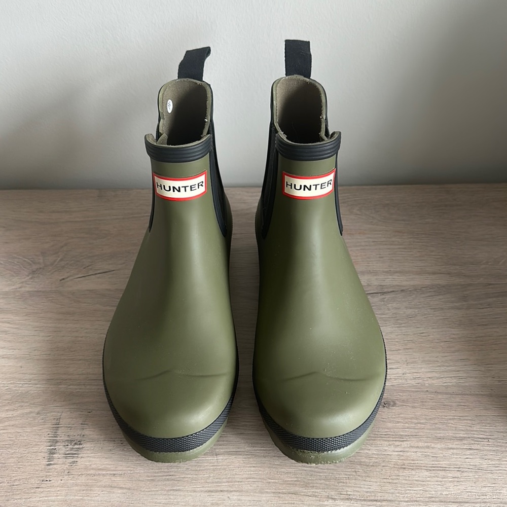 Hunter Women’s Chelsea Rain Boots!
